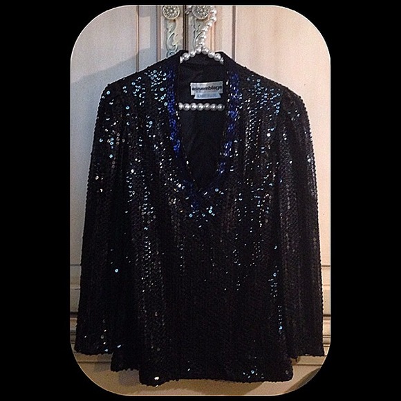 Gorgeous black sequins long sleeve top - Picture 2 of 4