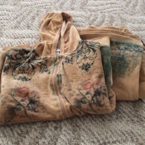 Sold ,Sweatpants   And jacket