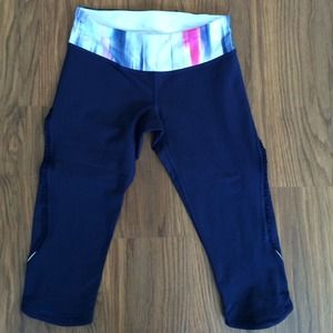 Lululemon run crop sz 4 in navy