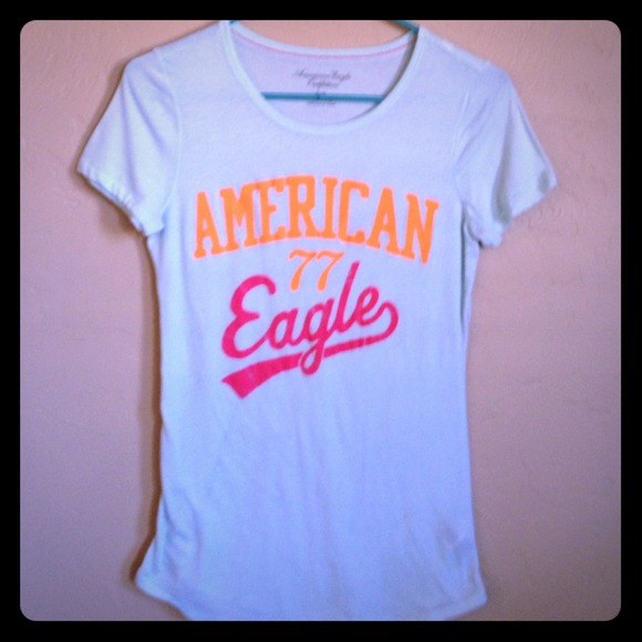 American Eagle Woman's shirt