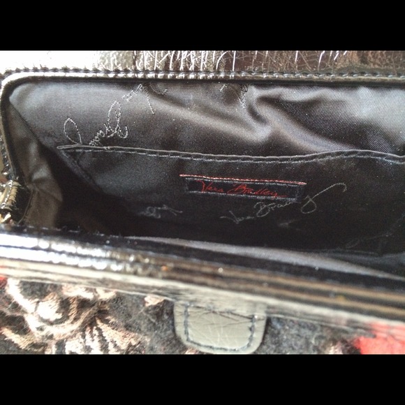 Vera Bradley clutch - Picture 2 of 2