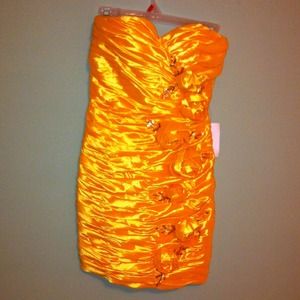 Cocktail dress perfect for spring prom or dance