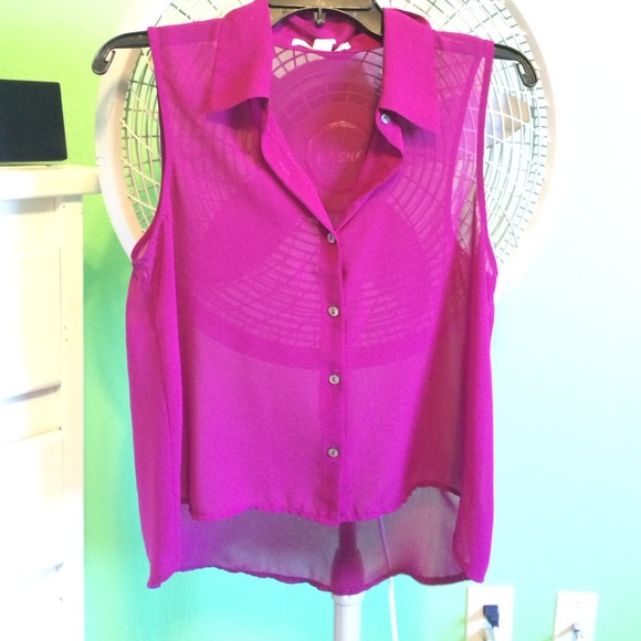 Burgundy tank top