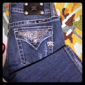 Miss Me RHINESTONE Cropped Shorts, Size 28!!!