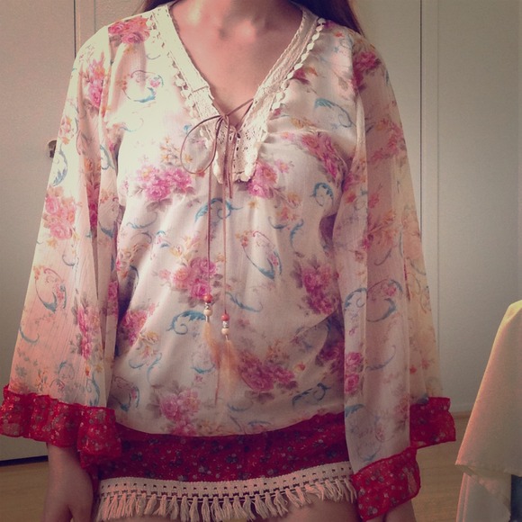 Cute blouse