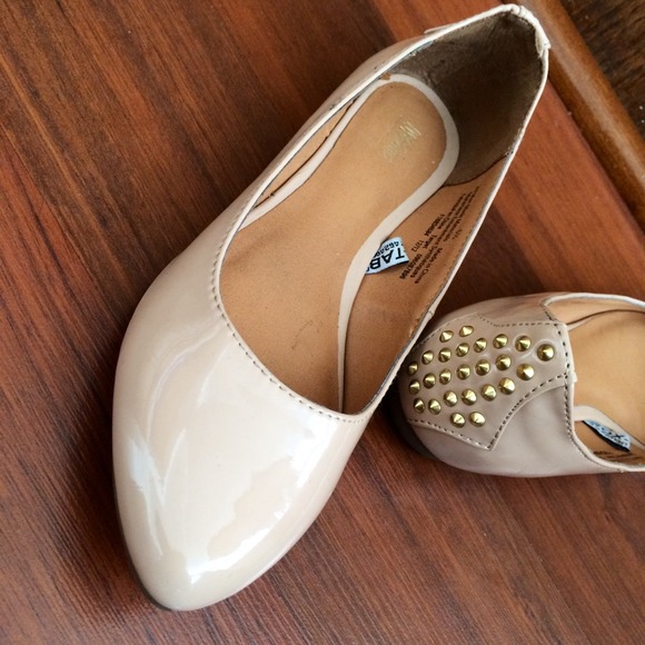 *S🚫LD* Tan pointed flats