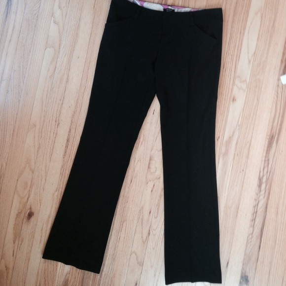 Guess slim leg, low-rise pants (32" inseam) - Picture 3 of 4