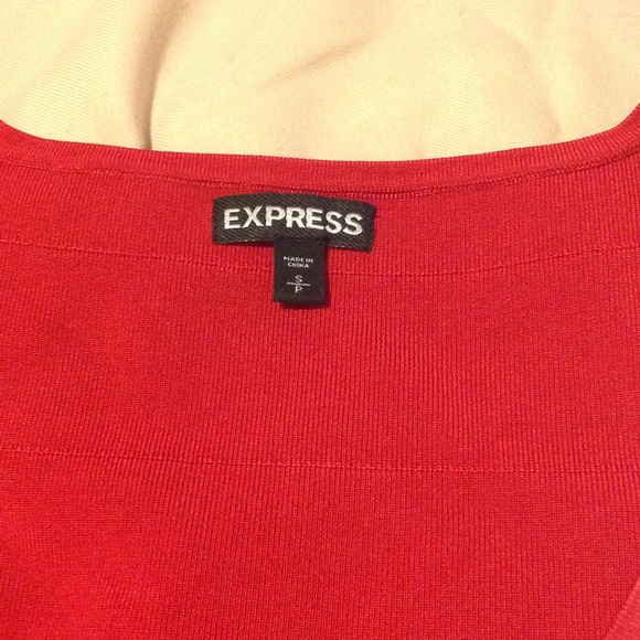 Red dress - Picture 2 of 3