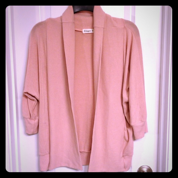 ⛔Sold⛔Women open cardigan sweater