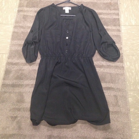 Black quarter length sleeve dress