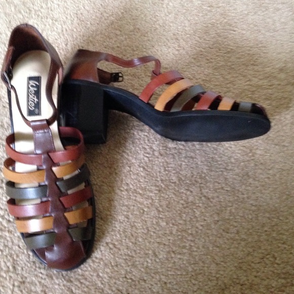 All leather upper man made sole maid in Brazil