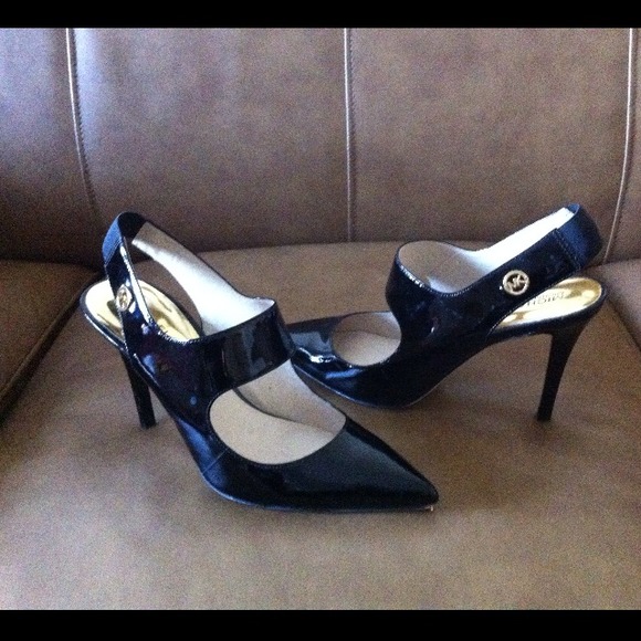 Shoes - Picture 1 of 2