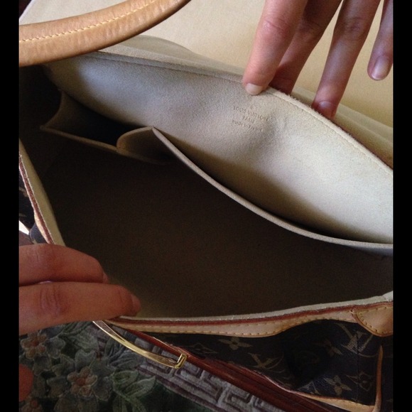 ⭐️SOLD⭐️ - Picture 3 of 4