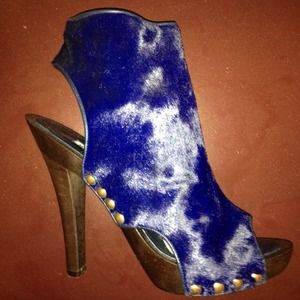 Manolo Blahnik blue pony hair open toe booties