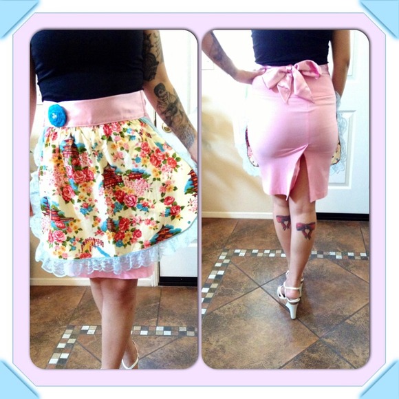 Handmade Pagoda/Floral Print Half Apron