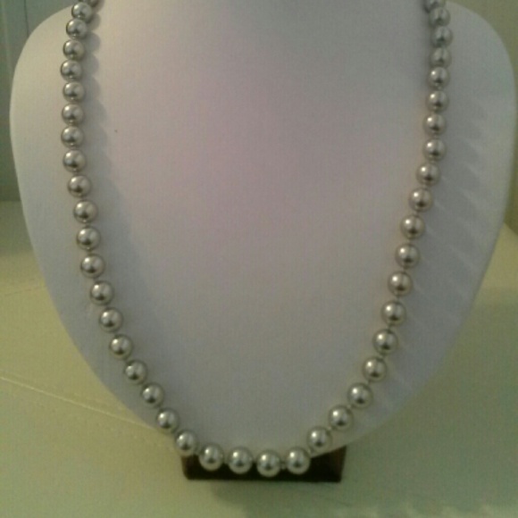 Knotted Pearl Necklace