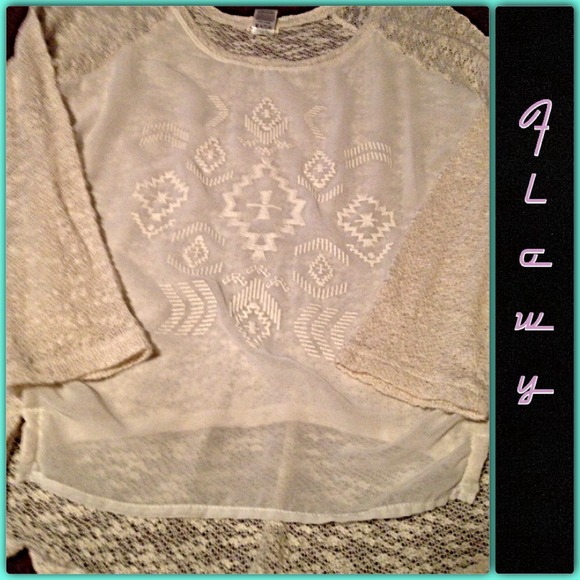 Tribal top