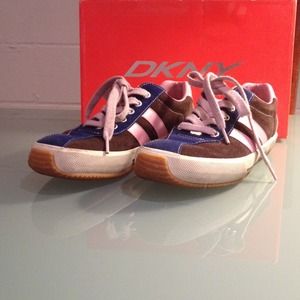 DKNY Sneakers