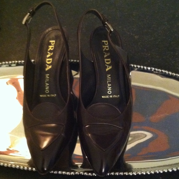 Prada brown leather "it" sling back shoes