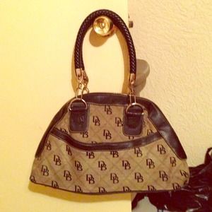 Signature Downey and bourke purse