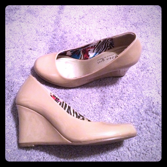 Madden girl nude wedges