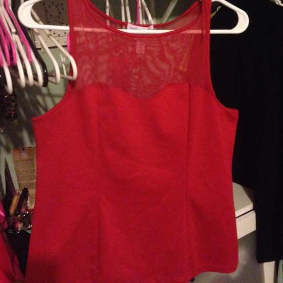 ❌Traded❌Red Sweetheart Neckline Top