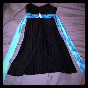 Black and blue pleated dress.