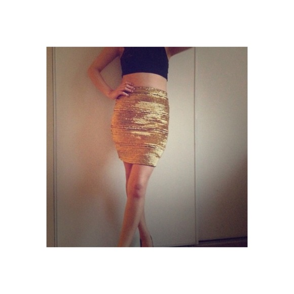 Gold sequenced skirt