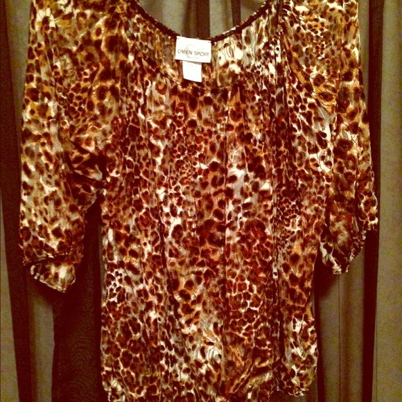 ✨Cheetah Top ✨