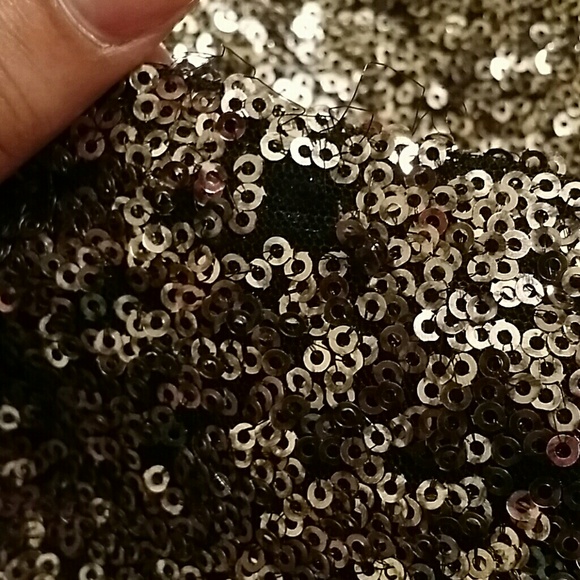 Sold to crossroads - Picture 4 of 4