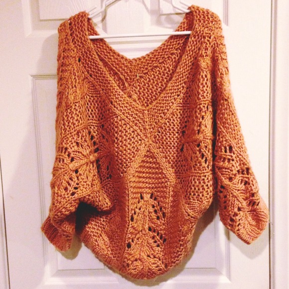 Sweaters - Knit sweater