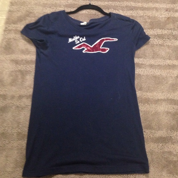 Navy Hollister T-shirt