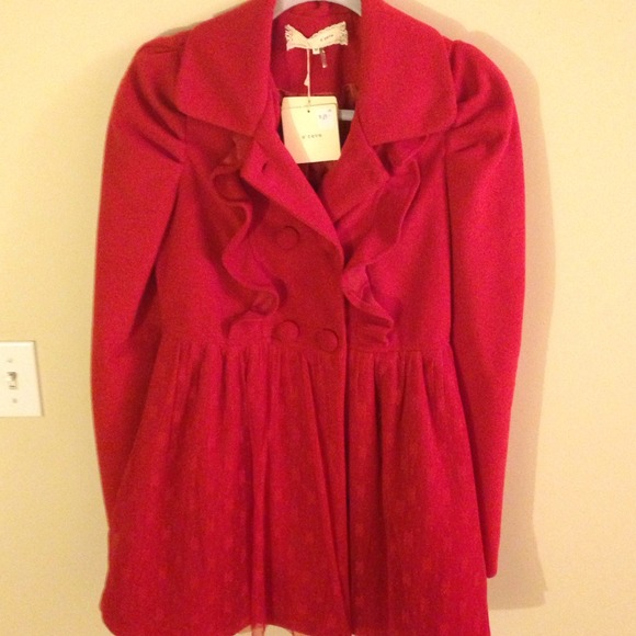 Red a'reve coat