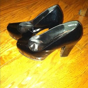 Patent leather platform pumps