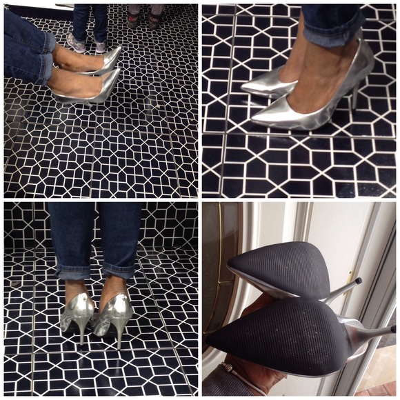 Silver Pointy Heels👠(SOLD) - Picture 3 of 4