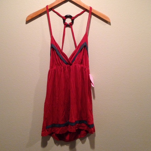 NEW summer top