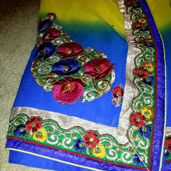 REDUCED! Bollywood Indian Saree/Sari blue & yellow - Picture 3 of 4