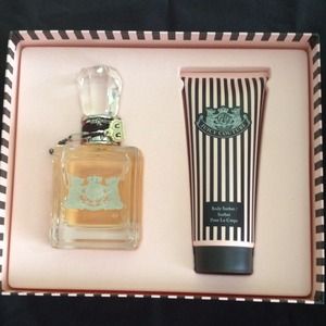 Juicy Couture EAU Parfum Gift Set