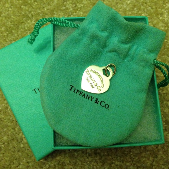 Tiffany&Co, Return To Tiffany- Heart Tag Pendant