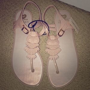 SOLD Mel x Forever 21 Nude Owl Jelly Sandals