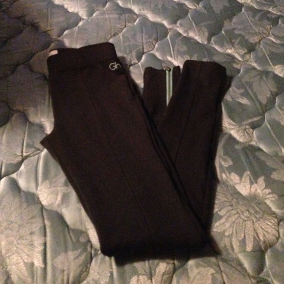 🎉SOLD🎉 Gilly Hicks Sport Leggings
