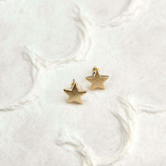 Center Stage Earring