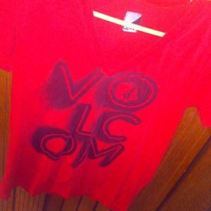 🔴BUNDLED🔴Red Volcom Stone Vneck.❤️