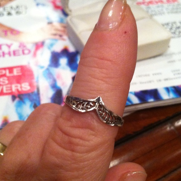 Filigree Ring - Picture 4 of 4