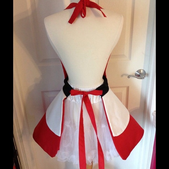 Aprons - Picture 4 of 4