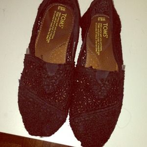 Authentic Black Toms