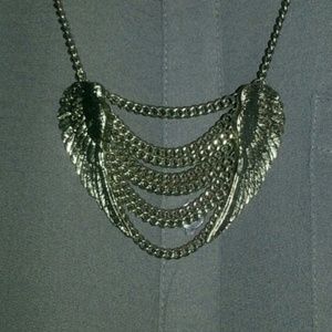 Cute chained angel wings necklace