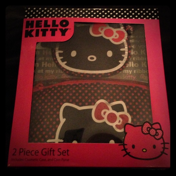 Hello Kitty coin purse & makeup bag set