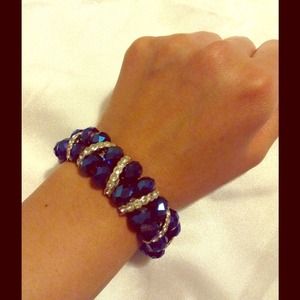 Elegant Blue & Silver Bead Stretch Bracelet