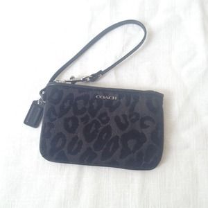 Coach Bags - 🔱Coach Madison Chenille Ocelot Small Wristlet🔱 Coach Bags - 🔱Coach Madison Chenille Ocelot Small Wristlet🔱